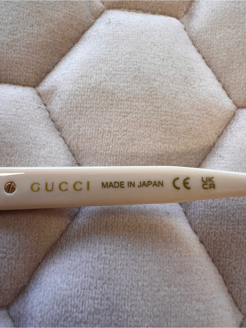 Authentic Gucci GG 1564S Sunglass oversized retro shape with signature GG’s - Picture 5 of 8